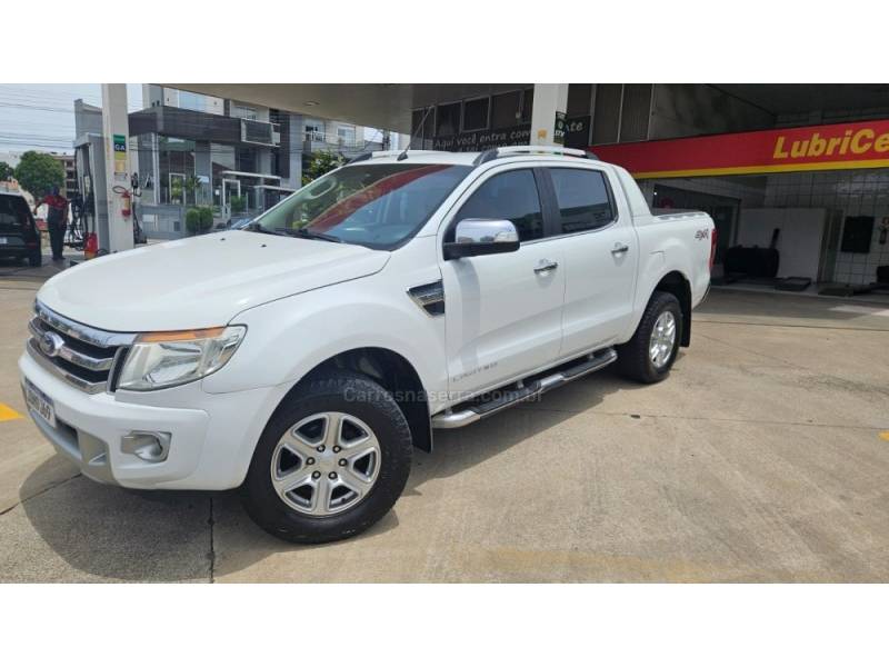 FORD - RANGER - 2013/2013 - Branca - R$ 107.900,00