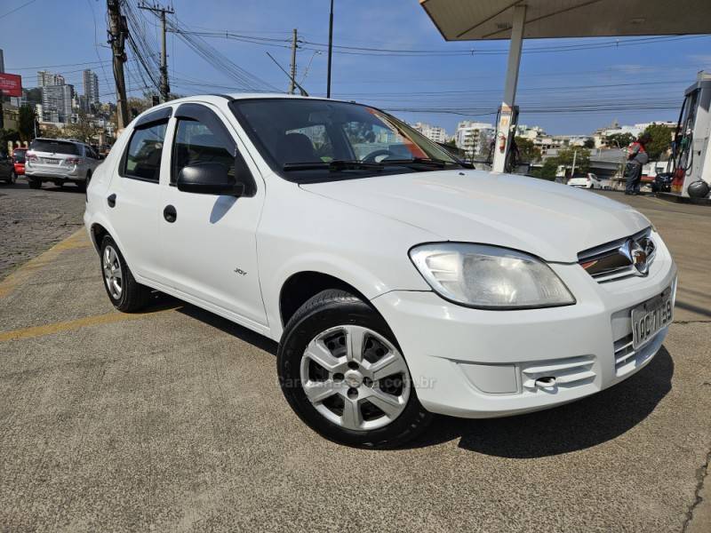 CHEVROLET - PRISMA - 2009/2010 - Branca - R$ 26.000,00