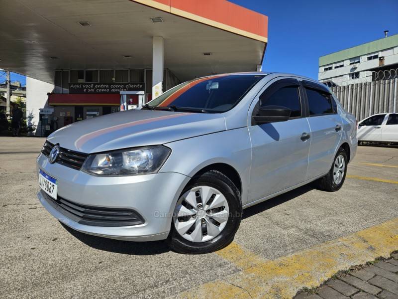 VOLKSWAGEN - VOYAGE - 2015/2015 - Prata - R$ 42.900,00