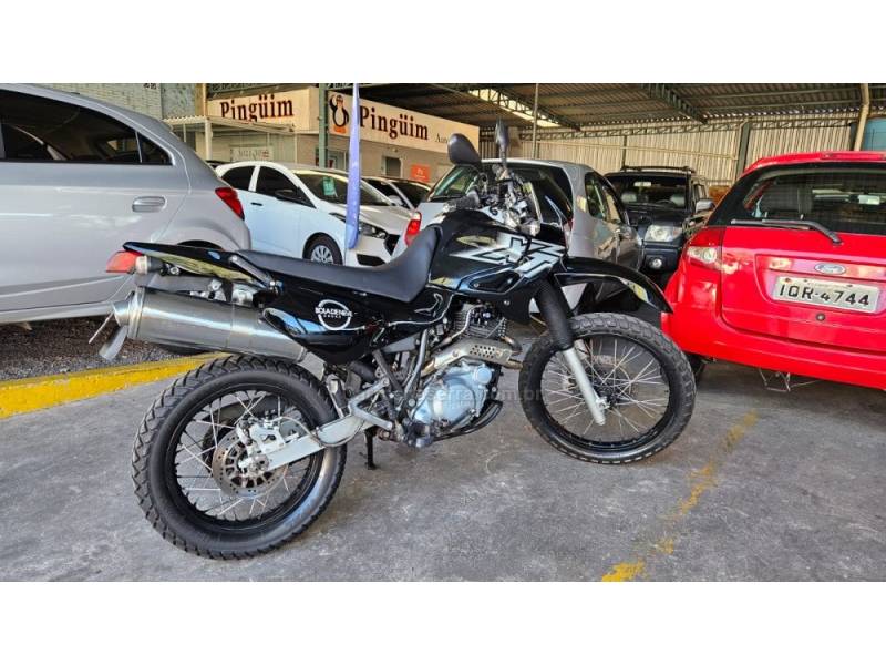 YAMAHA - XT - 2002/2002 - Preta - R$ 18.900,00