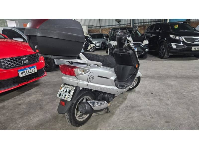 SUZUKI - AN125 BURGMAN - 2009/2009 - Prata - R$ 7.700,00