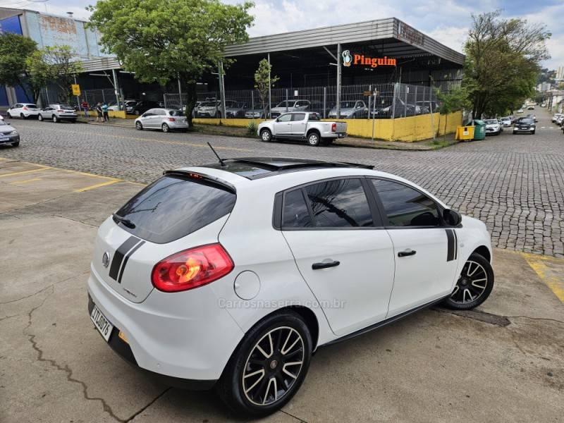 FIAT - BRAVO - 2013/2013 - Branca - R$ 45.900,00