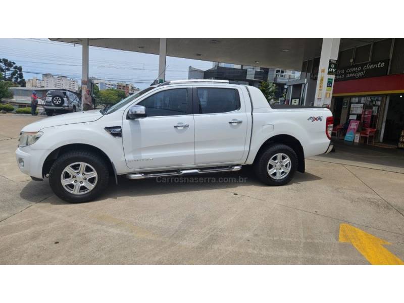 FORD - RANGER - 2013/2013 - Branca - R$ 107.900,00