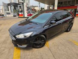 FORD - FOCUS - 2016/2016 - Preta - R$ 64.900,00