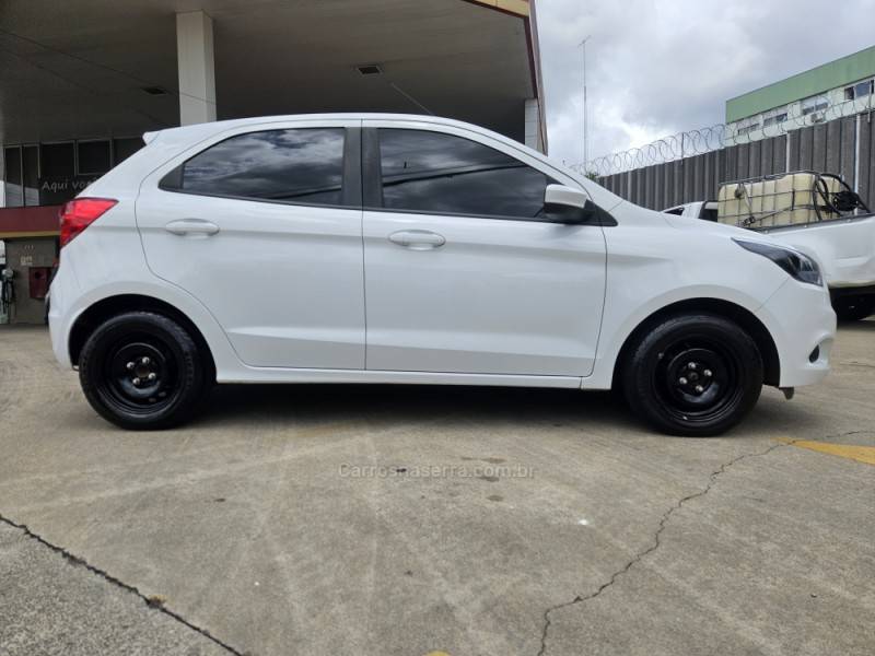 FORD - KA + - 2015/2016 - Branca - R$ 41.500,00