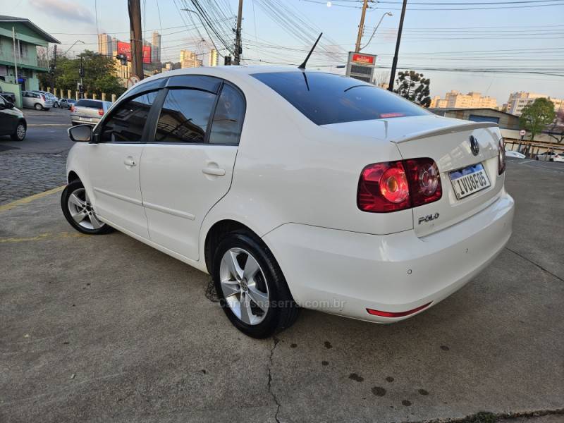 VOLKSWAGEN - POLO - 2014/2014 - Branca - R$ 48.900,00