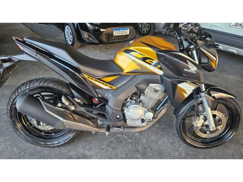 HONDA - CBX 250 TWISTER - 2020/2020 - Amarela - R$ 19.900,00