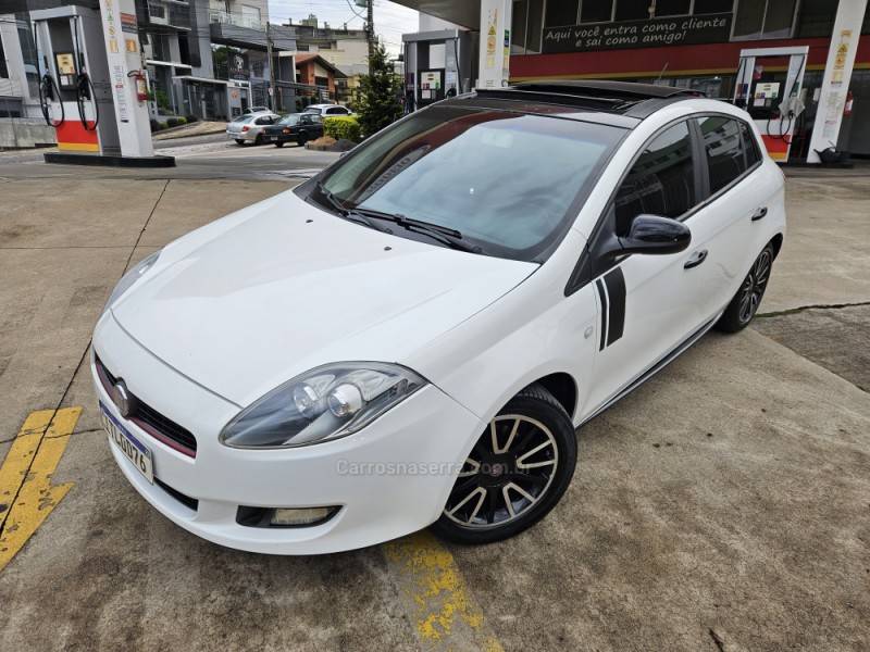 FIAT - BRAVO - 2013/2013 - Branca - R$ 45.900,00