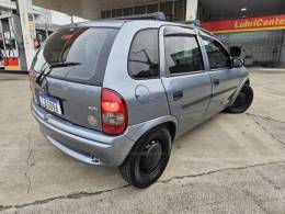 CHEVROLET - CORSA - 2000/2000 - Cinza - R$ 17.900,00