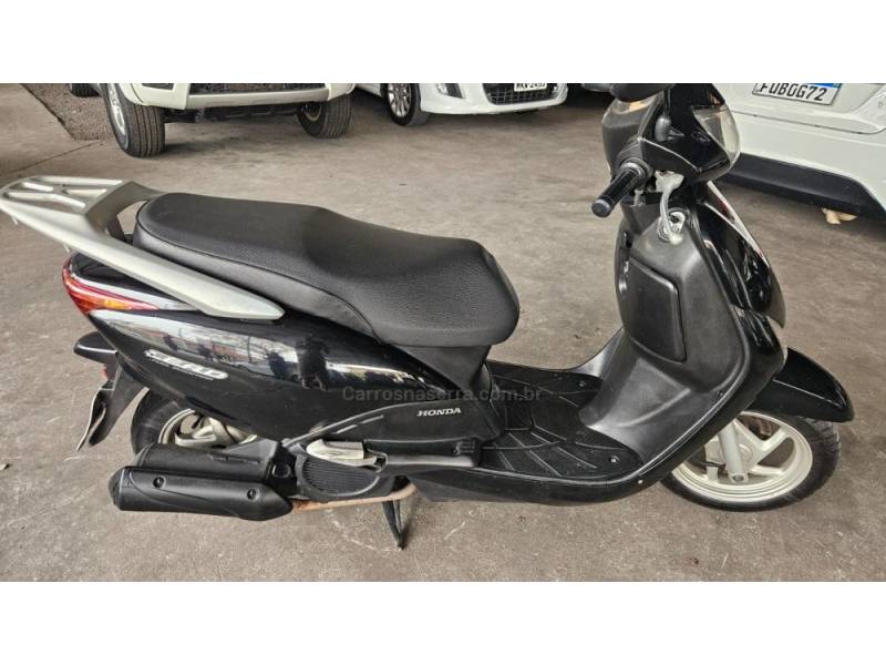 HONDA - LEAD 110 - 2010/2010 - Preta - R$ 8.200,00