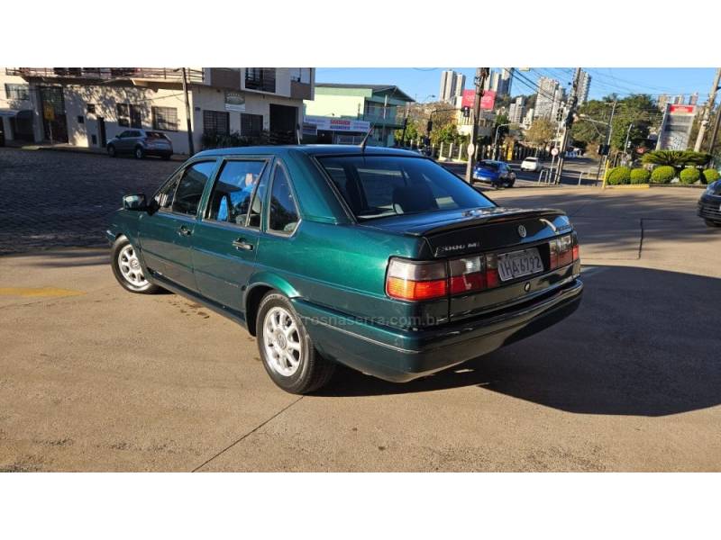 VOLKSWAGEN - SANTANA - 1998/1998 - Verde - R$ 18.500,00