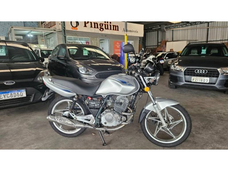 SUZUKI - EN 125 YES ED - 2009/2010 - Prata - R$ 5.900,00