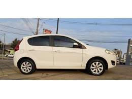 FIAT - PALIO - 2014/2014 - Branca - R$ 39.900,00