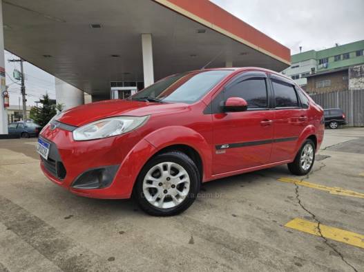 FORD - FIESTA - 2011/2011 - Vermelha - R$ 30.900,00