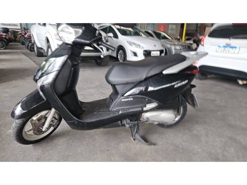 HONDA - LEAD 110 - 2010/2010 - Preta - R$ 8.200,00