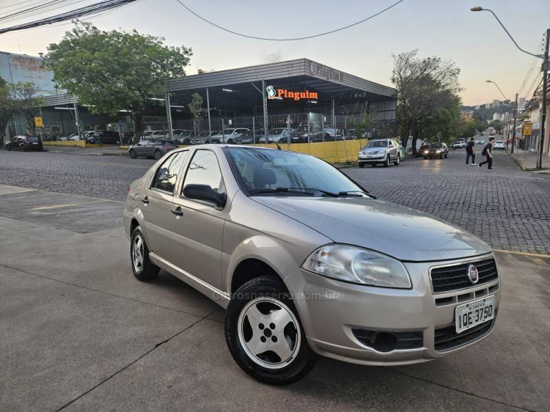 FIAT - SIENA - 2010/2010 - Bege - R$ 25.500,00