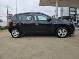 RENAULT - SANDERO - 2015/2015 - Preta - R$ 43.900,00