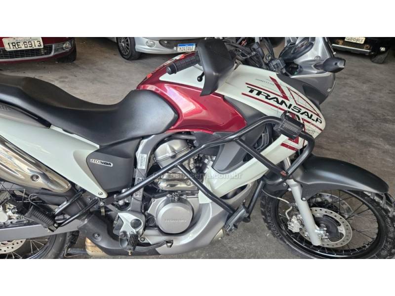 HONDA - XL 700V - 2011/2011 - Branca - R$ 31.900,00